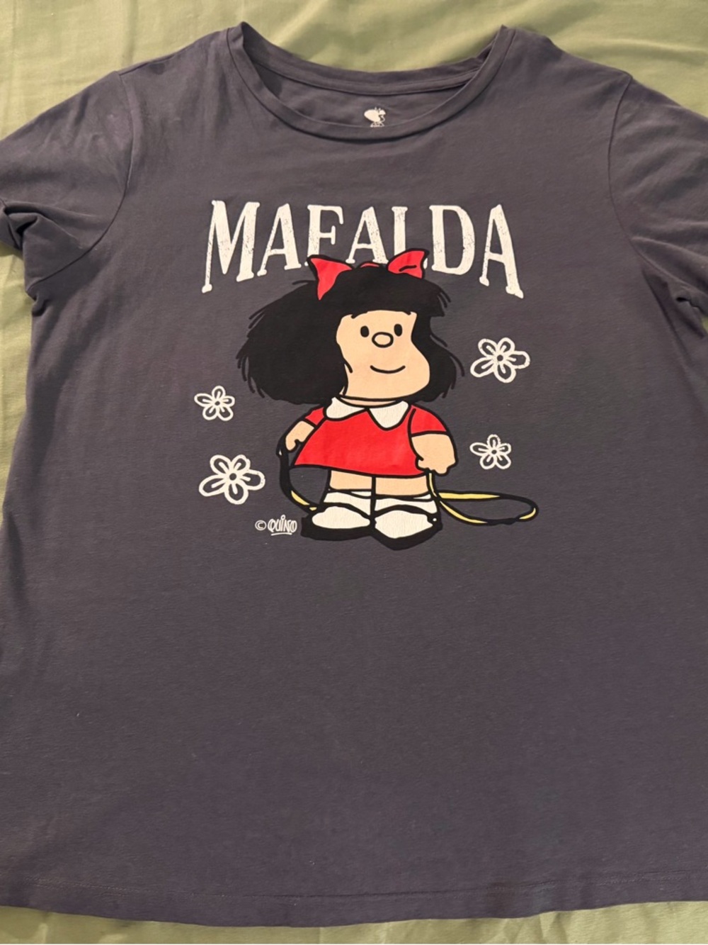 Mafalda Graphic woman Tee - Navy with Red Accent